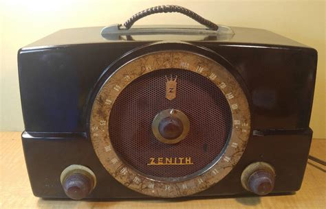 Zenith Model H725 Amfm Bakelite Tube Radio Chassis 7g01z Zenith