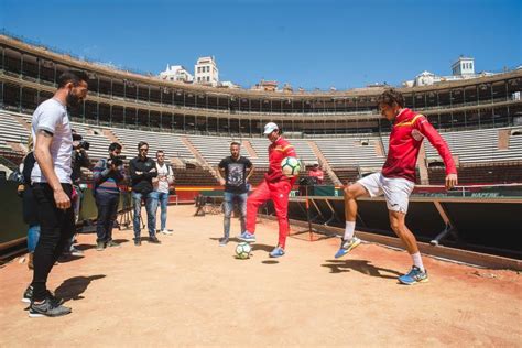 Official tennis player profile of mackenzie mcdonald on the atp tour. Rafael Nadal shows off football skills in Valencia 2018 ...