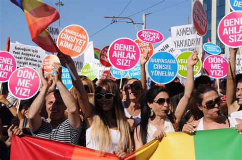 Lgbt The Pride In Istanbul Galleries Media Osservatorio Balcani