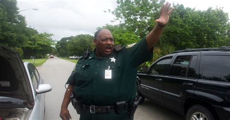 Sheriff's deputy conducts welfare checks in Indian River