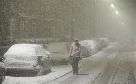 Severe Uk Weather Warning As Blizzards To Bring 30cm Of Snow Metro News