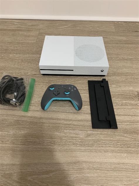 Microsoft Xbox One S 500gb White Console With Controller Xbox One