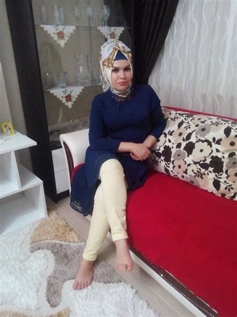 Gorgeous Feet Arab Girls Hijab Girl Hijab Muslim Girls Womens Fashion Kleding