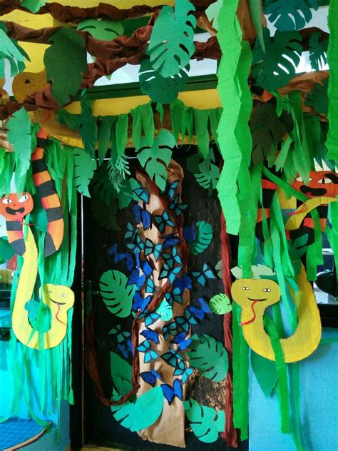 Déco porte sur le thème de l Amazonie Rainforest Classroom, Rainforest
