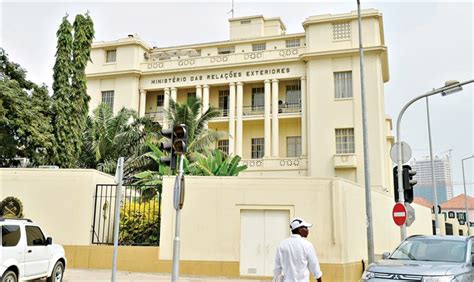 Atrasos Salariais Entalam Embaixada De Angola Na África Do Sul