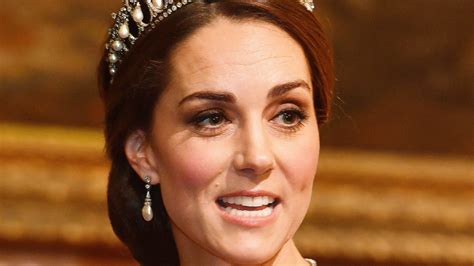 Duchess Kate Dazzles In Princess Dianas Tiara At Buckingham Palace