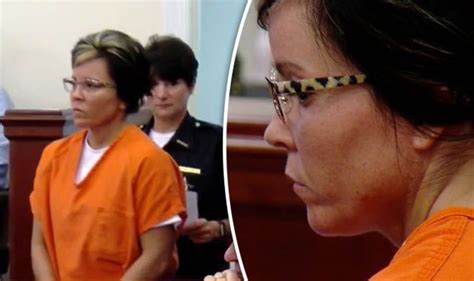 Lesbian Games Teacher Jailed For ‘sexually Grooming A Schoolgirl World News Uk