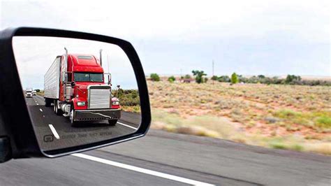 Safely Share The Road With Large Trucks Ruby Dashcam Academy
