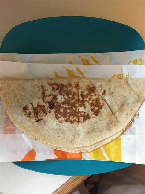 This Half Assed Job Taco Bell Did When They Tried To Cut Up A Dang Quesadilla R Mildlyinfuriating