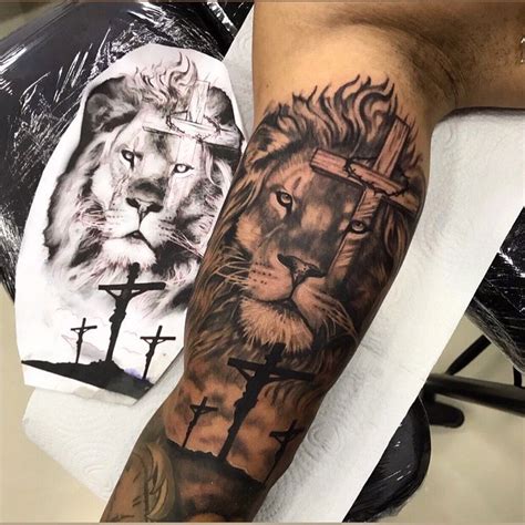 Lion Tattoo Lion Tattoo Designs Women S Unique Lion Tattoo Lion Tattoo