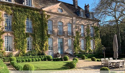 Burgundy Hotels Chateau De Villette Poil France