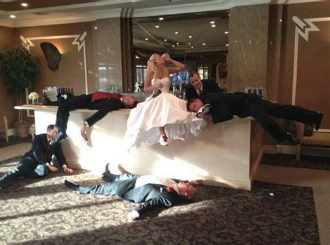 Awesome Wedding Moments Caught On Camera Pics