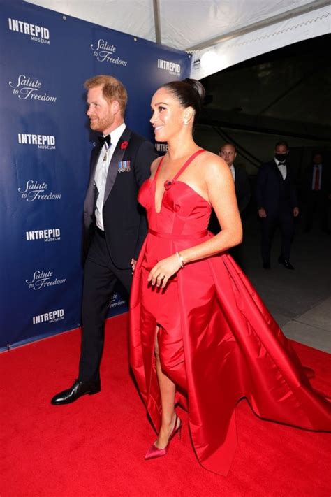 Meghan Markle Sexy In Scarlet Dress With Deep Cleavage 10 Photos