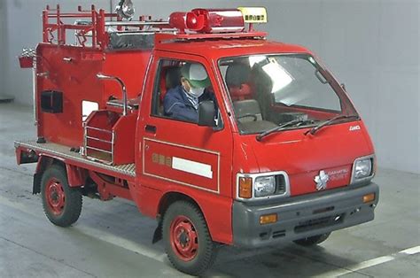 1992 Daihatsu Hijet Fire Engine 4WD For South Sudan To Mombasa Japanese