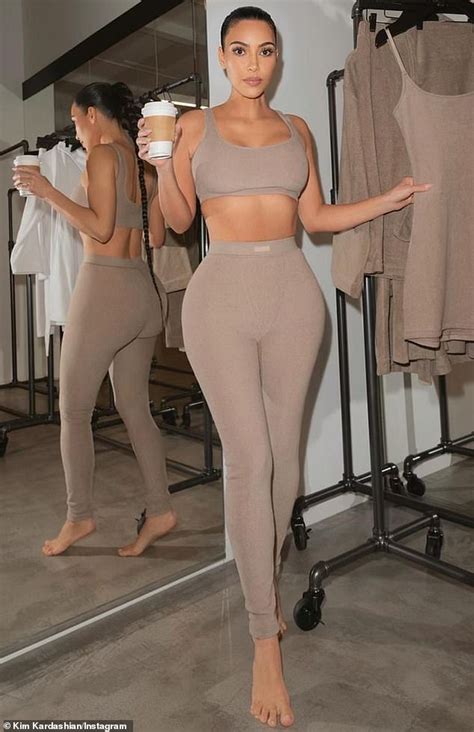 Kim Kardashian Shows Off Her Famous Derrière As She Works Out To Clear