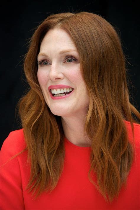 Julianne Moore Light Red Hair Red Hair Natural Hair Color