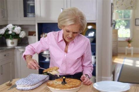 This thing is just begging to be filled with cream and berries, or a luscious lemon curd. Mary Berry faces backlash as leek and potato pie is ...