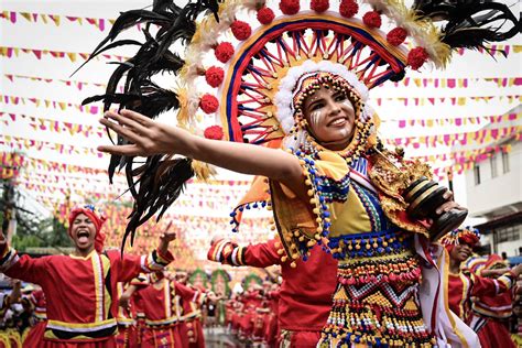 #sinulog | 1.1m people have watched this. IN PHOTOS: 2019 Sinulog Festival