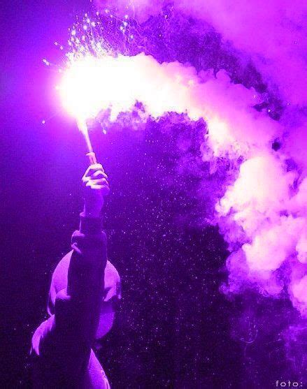 Пин от пользователя Ally ♡ на доске •aesthetic Фиолетовые фоны Неоновый стиль Фотографии тени