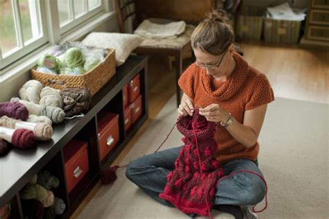 I actually broke out in a cold sweat! Keep Knitting! Learn How to Join a New Ball of Yarn in ...