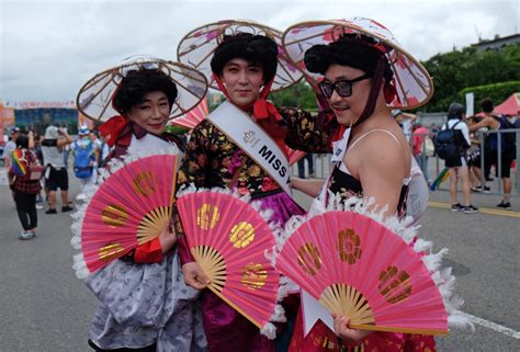 Taipei Pride Parade Draws Thousands Of Lgbt Participants Ibtimes Uk