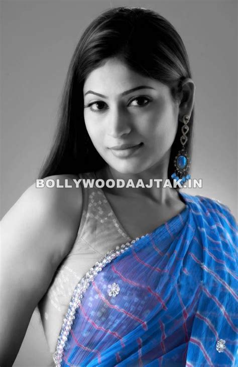 Bollywood Paradize Vijayalakshmi Agathiyan