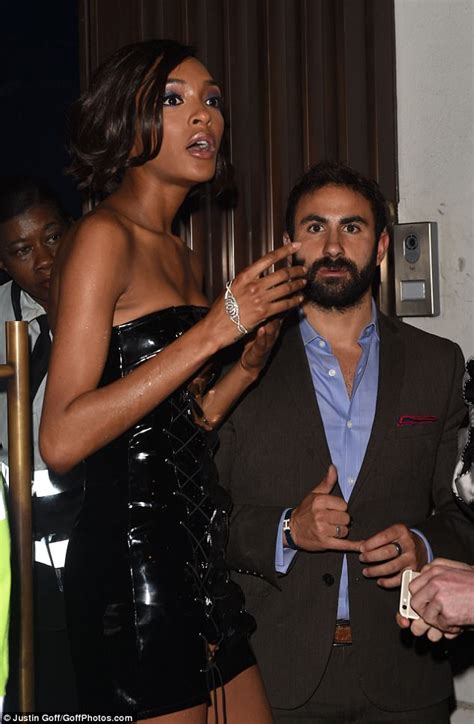 Jourdan Dunn Accuses Reign Nightclub Of Racism During Lfw Daily Mail Online
