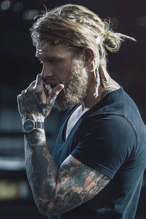 Viking hairstyles are androgynous but have an interesting quality to them. 40+ Viking Hairstyles That You Won't Find Anywhere Else | MensHaircuts