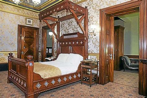 Mark Twain House Opens Restored Mahogany Suite The Middletown Press