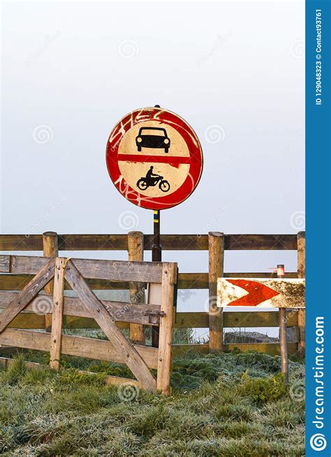 Prohibitory Sign In Meadow Stock Image Image Of Verbodsbord 129048323