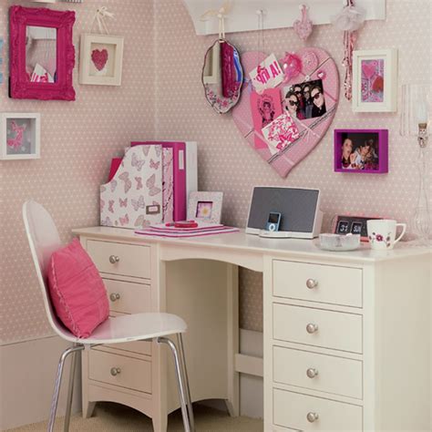 Teen Desk Sweet And Comfy Pink Teen And Kids Room Designs Romantic