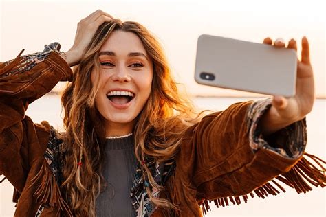 How To Take A Good Selfie Tips For Beginner To Create Satisfactory