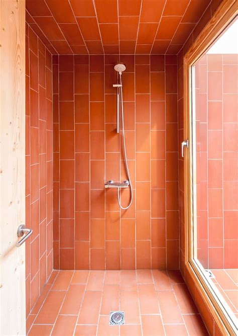 07 feb, 2020 posting komentar. 50 Beautiful bathroom tile ideas - small bathroom, ensuite floor tile designs in 2020 ...