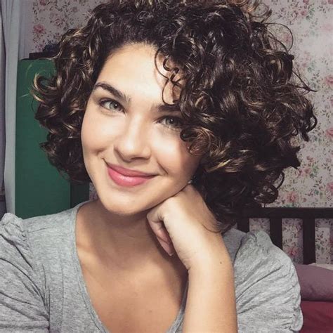 Women S Cute Short Curly Hairstyles For 2017 Spring Hairstyles Trend Short Curly Hairstyles