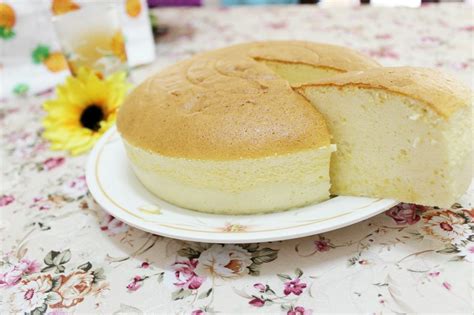 75g tepung naik sendiri 4. Caveidea Birthday Event: Japanese Cotton Cheese Cake Resepi