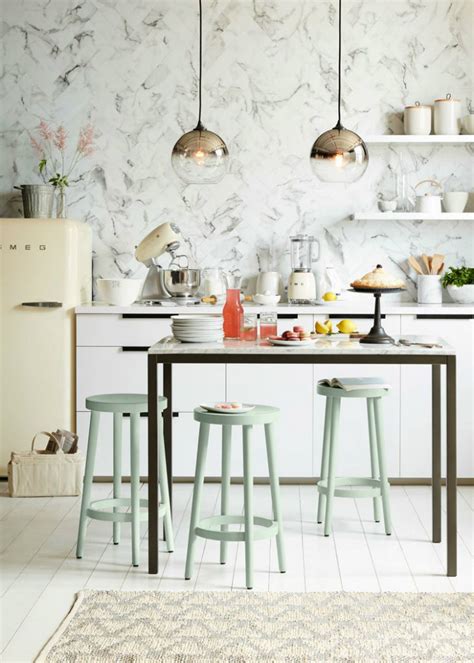 One of my favorite ways to light islands is with pendant lights. KITCHEN CONTEMPORARY LIGHTING: THE BEST IDEAS