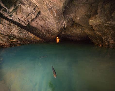 Penns Cavecentre Hall Pennsylvaniausa This Cave System That Is
