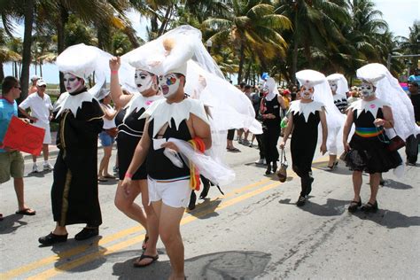 Img Miami Beach Gay Pride Parade On Ocean Drive Miami