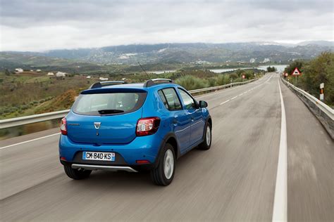 All the style of a sports utility vehicle. DACIA Sandero Stepway 2 specs & photos - 2012, 2013, 2014 ...