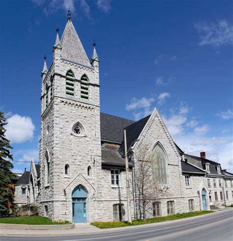 Filequeen Street United Church Kingston Ontario 2010 Wikimedia