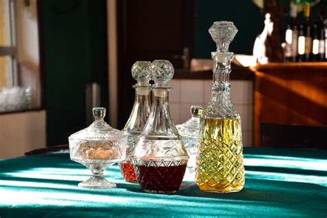 How To Identify And Value Antique Glass Decanters Guide 2023