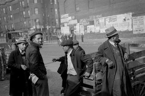 Edwin Rosskams Poignant Photos Of Black Americans On The South Side Of