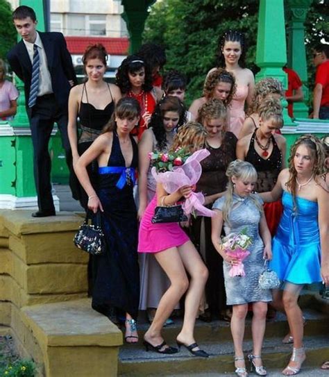 celebrity photo maniac enjoy the pictures of russain school graduation girls 4