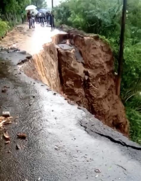Massive Landslide In Jamaica Izzso News Travels Fast