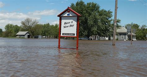 Iowa Town Takes Flooding In Stride