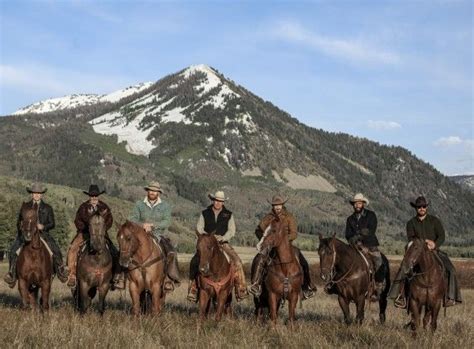 Yellowstone Tv Show Review Beautiful Country Terrible People Collider