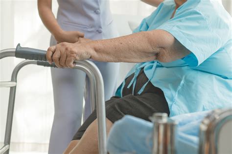 Arthritis Treatment: 6 Things You Should Know About Hip Replacement Surgery | Musculoskeletal ...