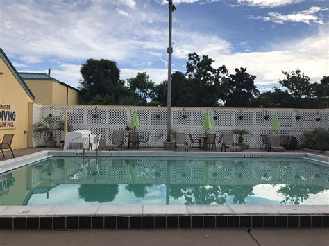 Guests can enjoy the outdoor swimming pool. Village Inn of Destin - 25 Photos & 43 Reviews - Hotels ...
