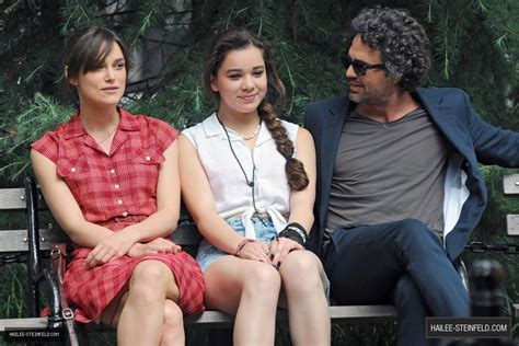 My Review Of Hailee Steinfeld In Begin Again Forever Starlet LiveJournal