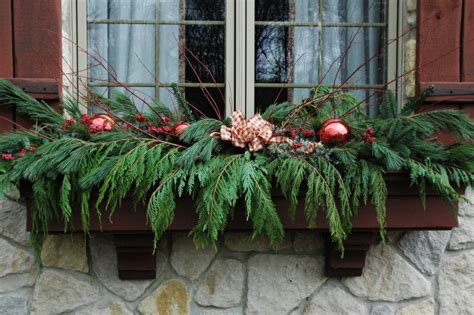Window planter boxes are a great way to add an architectural element and a boost of color to your home's exterior. Modern Mindy: Guest Post: DIY Christmas Window Box with ...